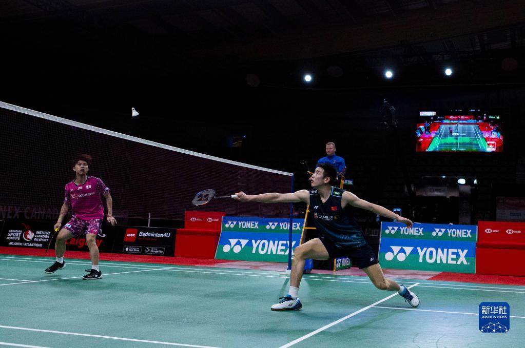 中的雄厚竞 中的雄厚竞