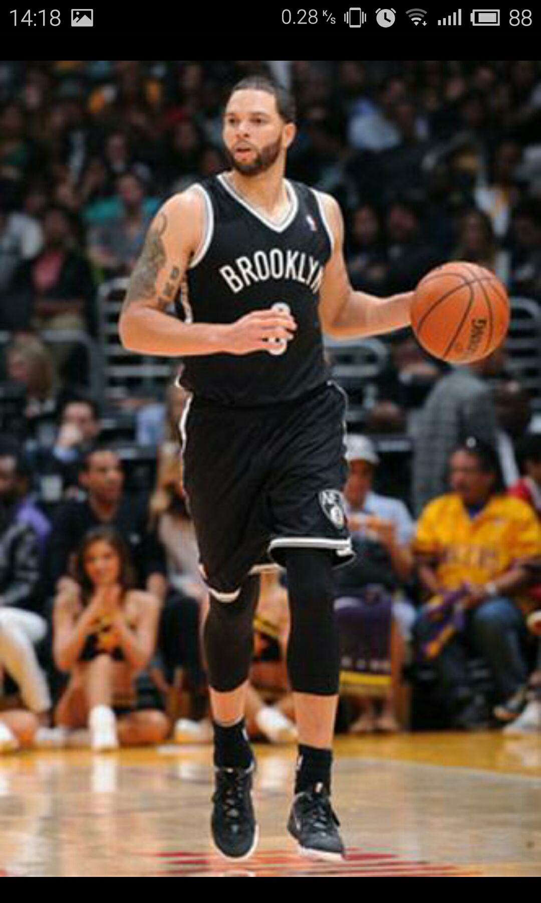 并根据对手 并根据对手