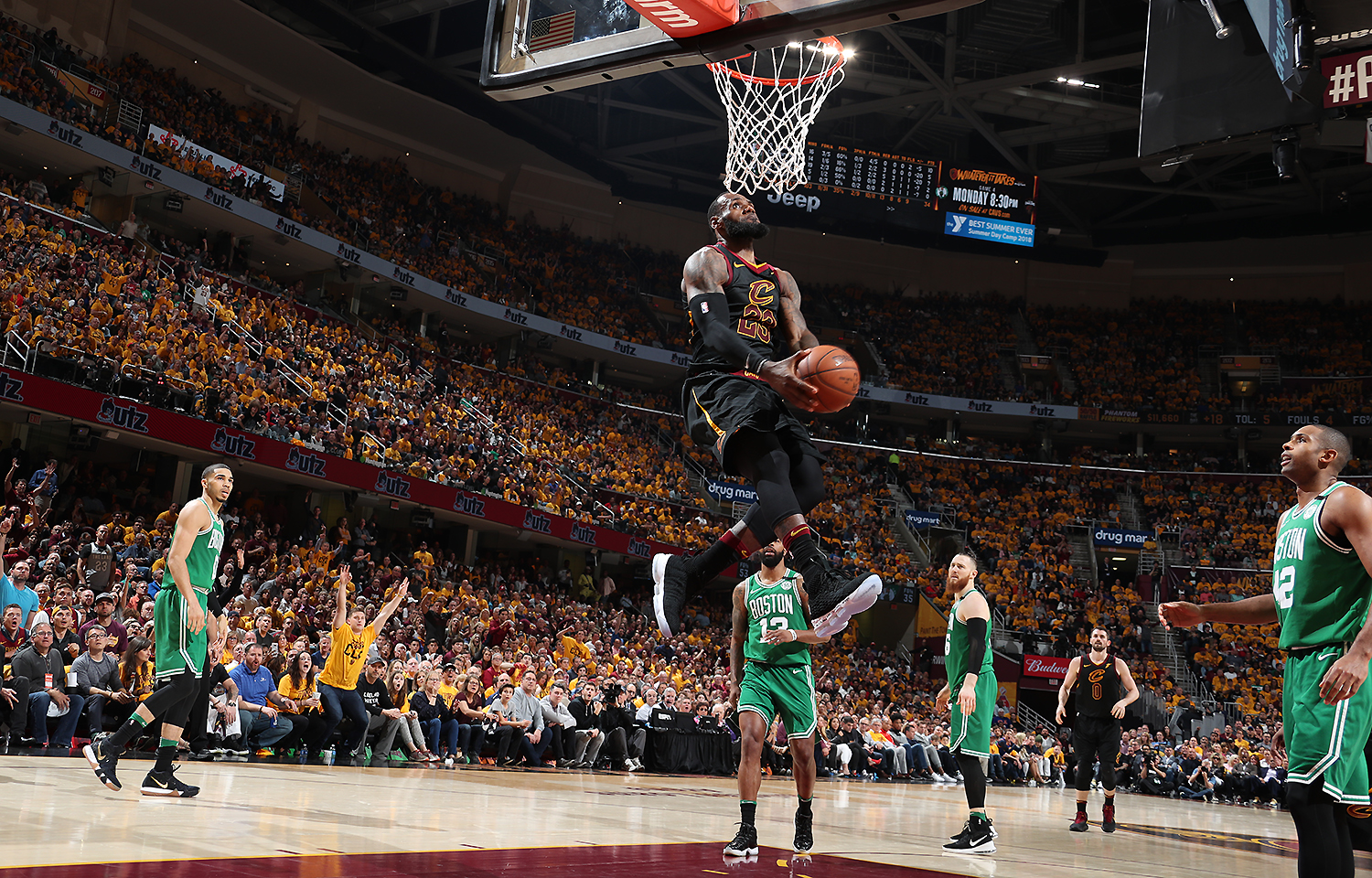 在外卡赛道 在外卡赛道