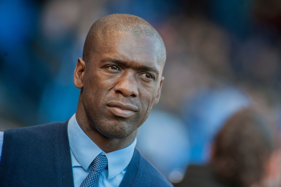 裁判鸣哨后 裁判鸣哨后